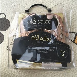 Old soles baby shoes EU24